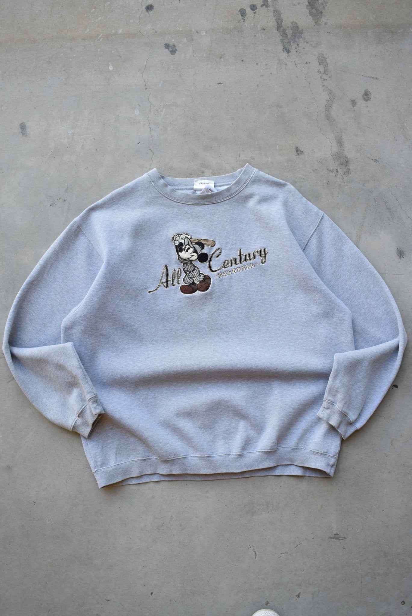 Walt Disney World Baseball Grey Embroidered Crewneck — 2000s (XL) - Retrospective Store