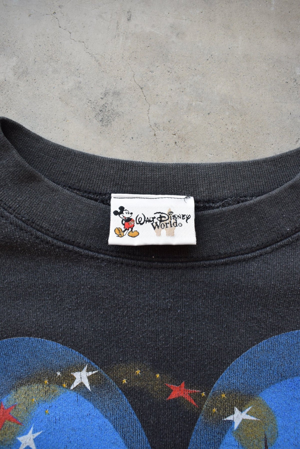 Walt Disney World Black Graphic Crewneck — 1998 (M/L) - Retrospective Store