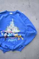 Walt Disney World Blue Graphic Crewneck — 2000s (M) - Retrospective Store