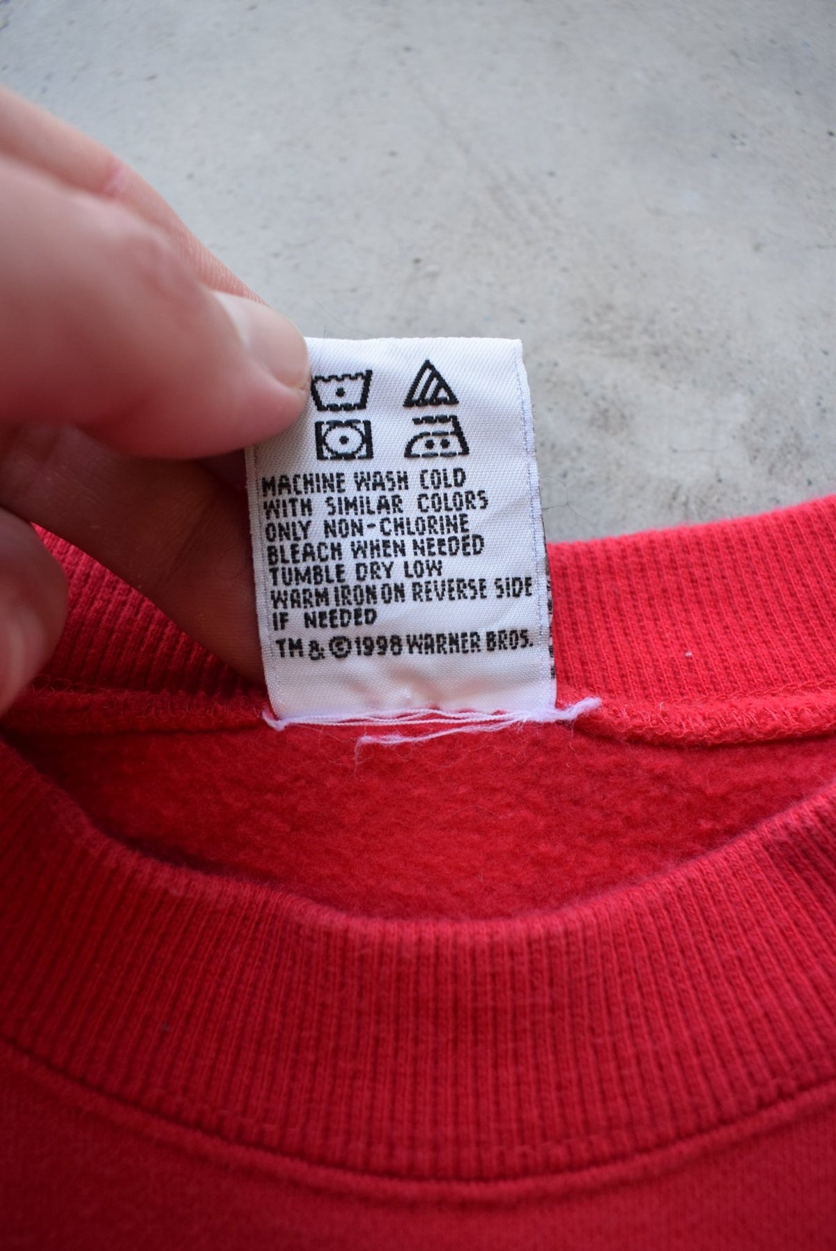 Warner Bros. Red Embroidered Crewneck — 1998 (M) - Retrospective Store