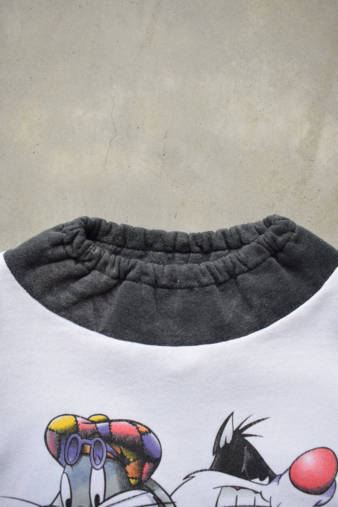 Warner Bros. White & Black Graphic Crewneck — 1995 (S) - Retrospective Store