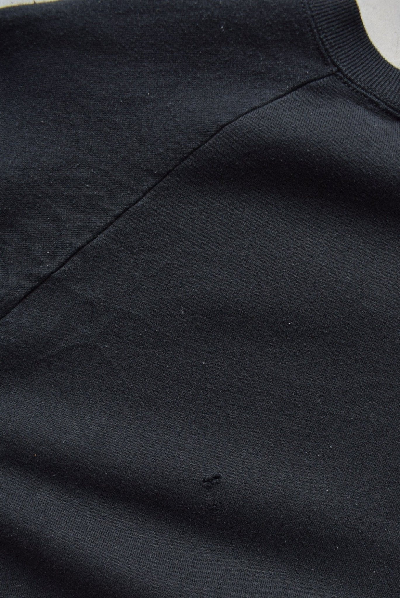 Wolf Black Graphic Crewneck — 1987 (S) - Retrospective Store