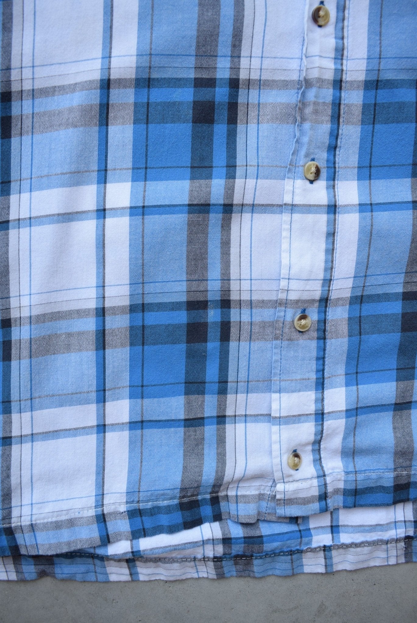 Wrangler Blue & White Cropped Button Up — 2000s (XL/XXL) - Retrospective Store