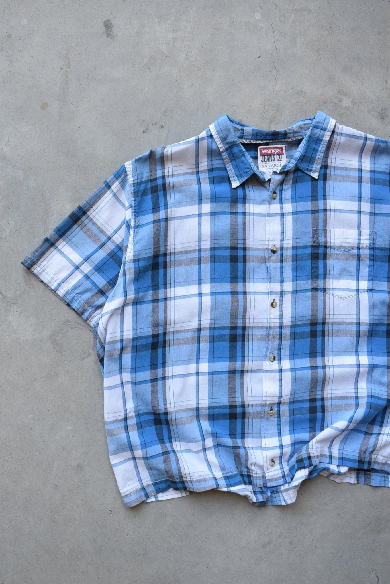 Wrangler Blue & White Cropped Button Up — 2000s (XL/XXL) - Retrospective Store