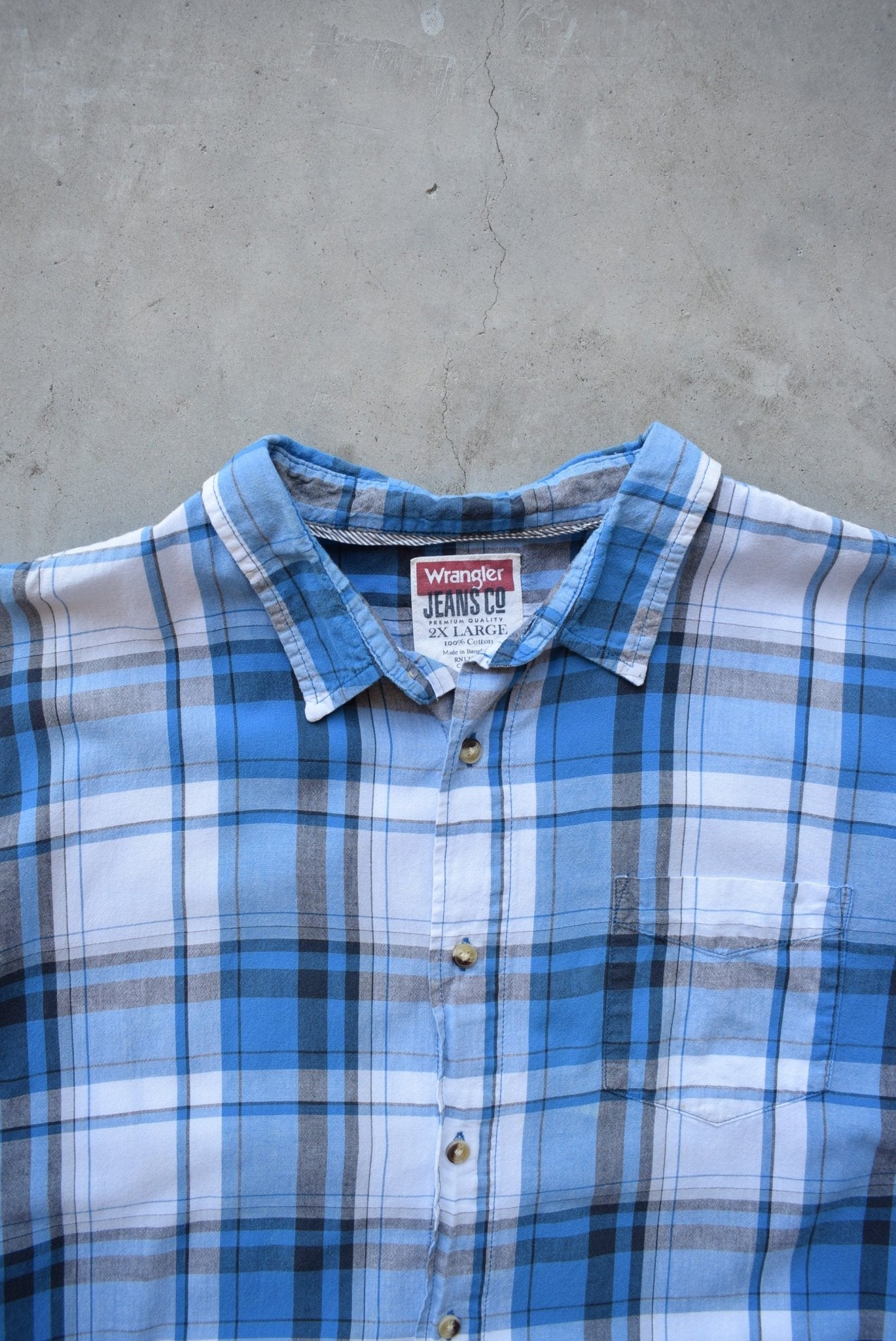 Wrangler Blue & White Cropped Button Up — 2000s (XL/XXL) - Retrospective Store