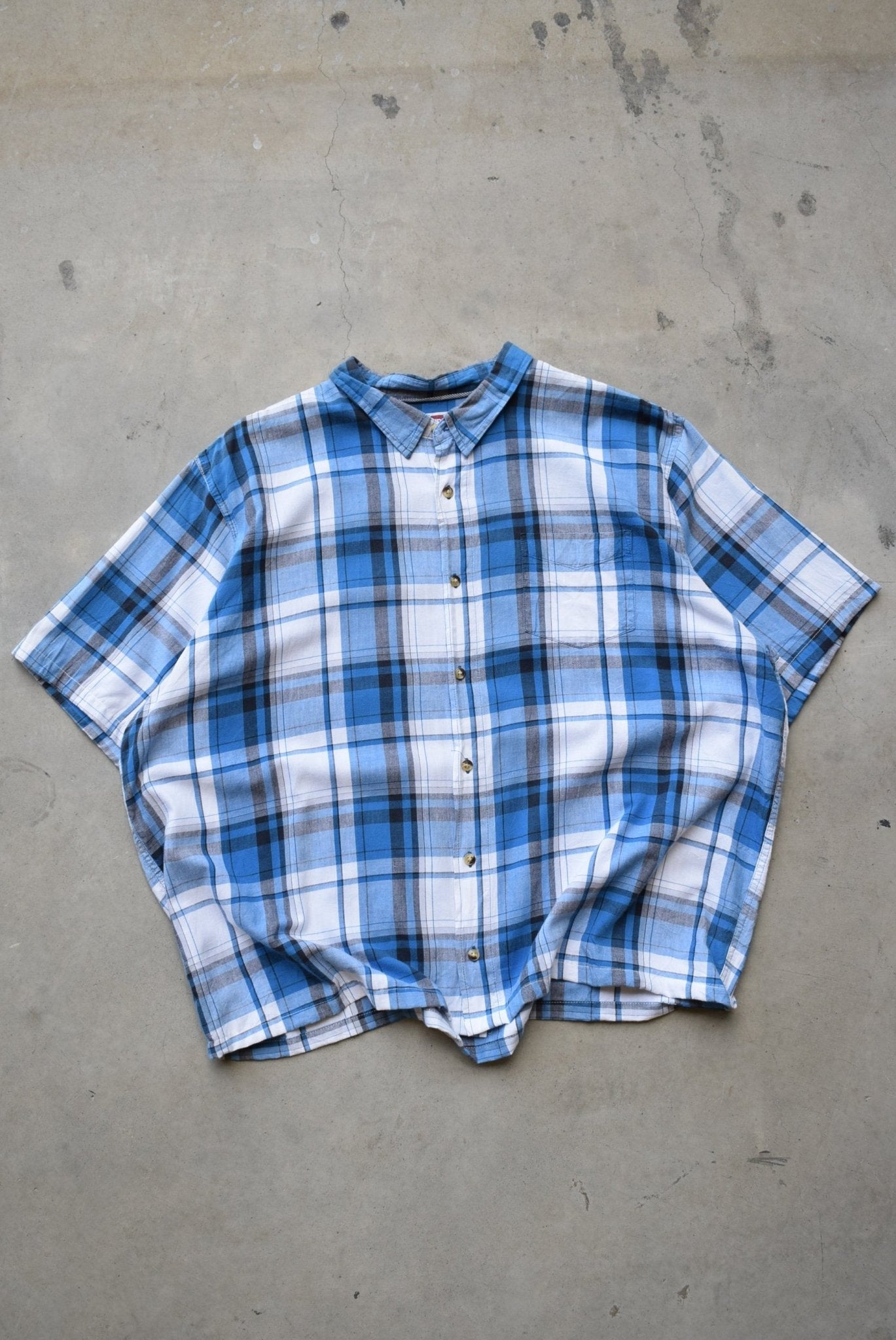Wrangler Blue & White Cropped Button Up — 2000s (XXL) - Retrospective Store