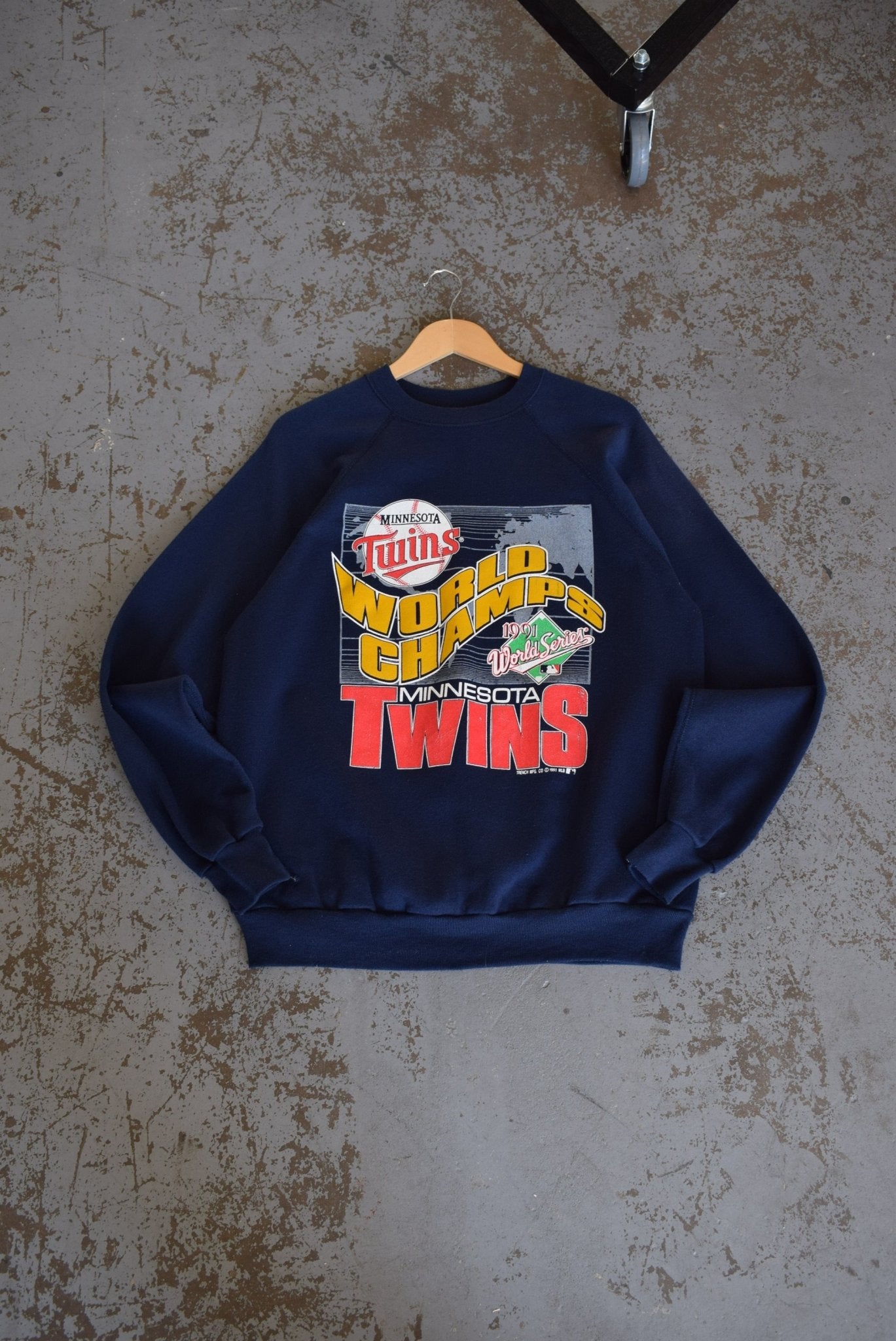 Vintage 1991 MLB Minnesota Twins World Champs Crewneck (M/L) - Retrospective Store