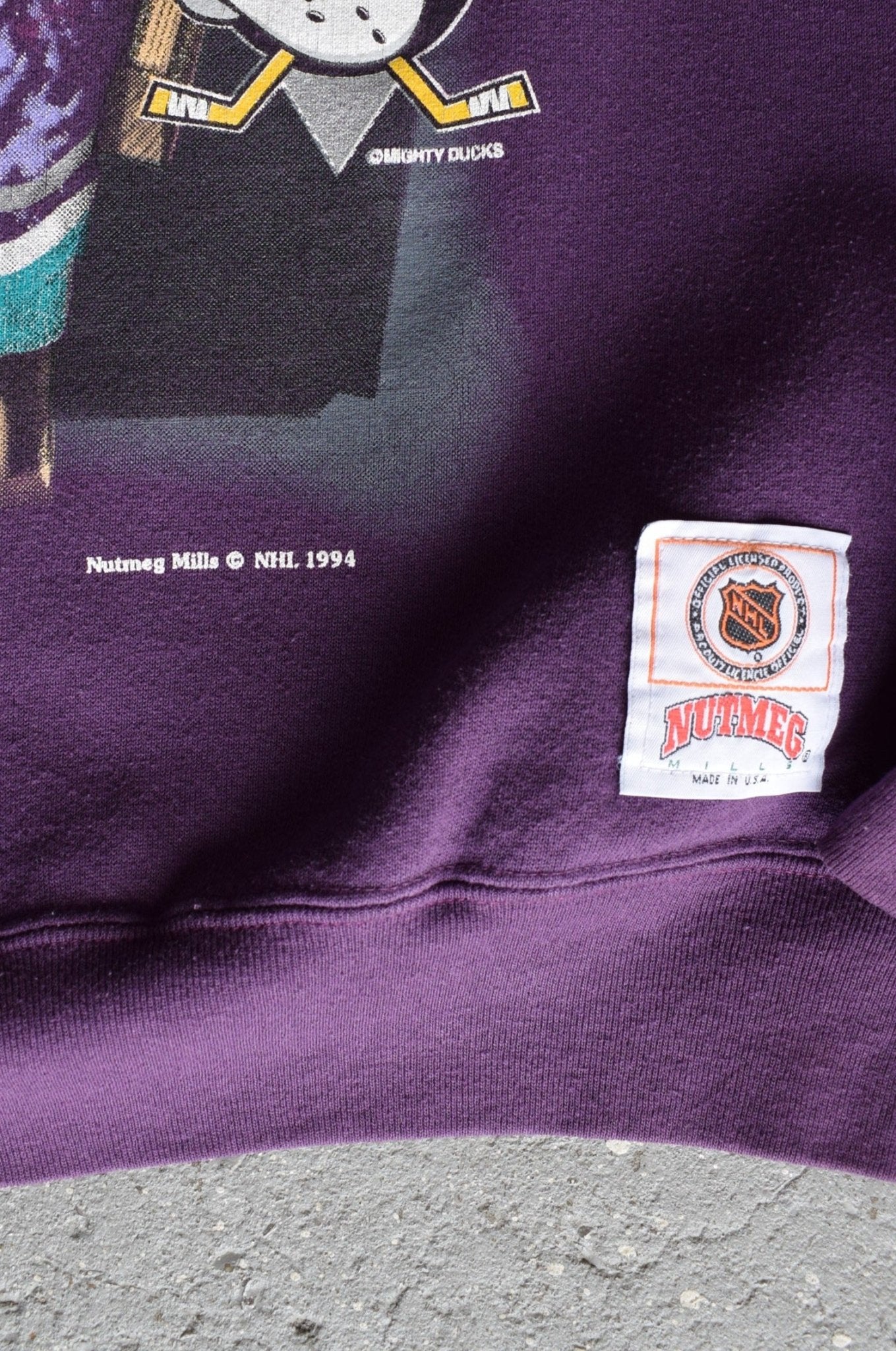 Vintage 1994 Nutmeg x NHL Mighty Ducks Crewneck (XL) - Retrospective Store