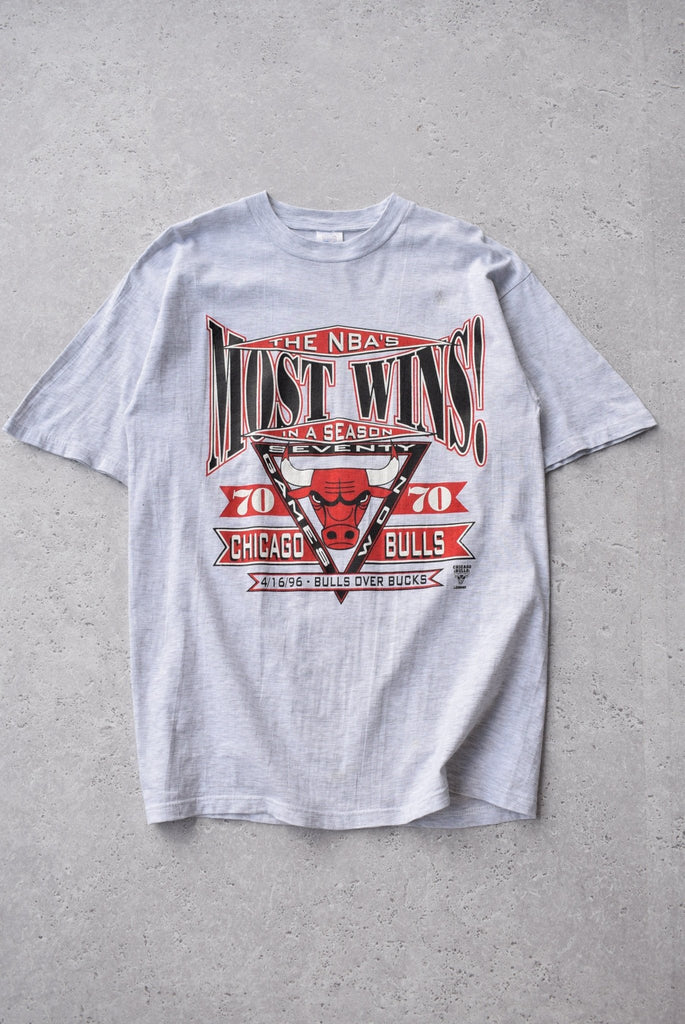 Vintage 1996 NBA Chicago Bulls Most Wins In A Season Tee (M/L) - Retrospective Store