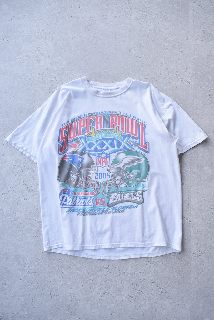 Vintage 2005 NFL Patriots vs Eagles Superbowl XXXIX Tee (XL) - Retrospective Store