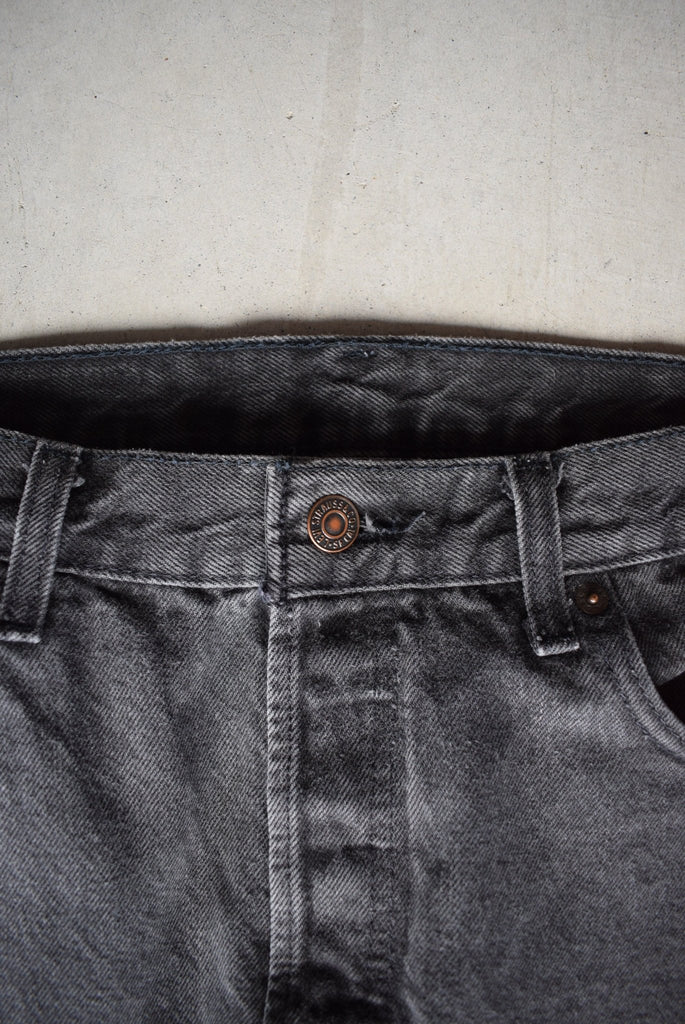 Vintage Levi's 501 Jeans (W34) - Retrospective Store