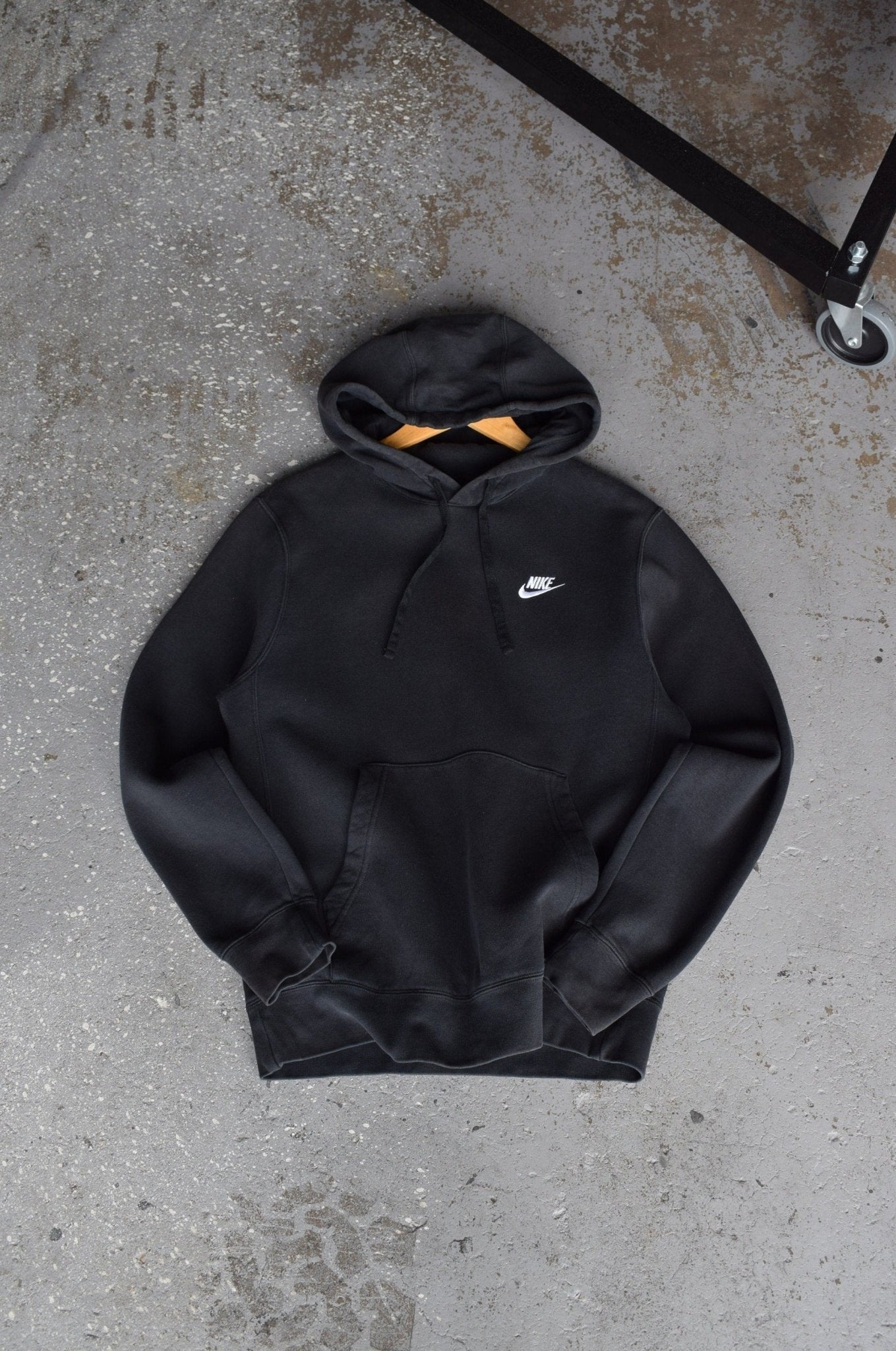 Vintage Nike Classic Logo Embroidered Hoodie (S) - Retrospective Store