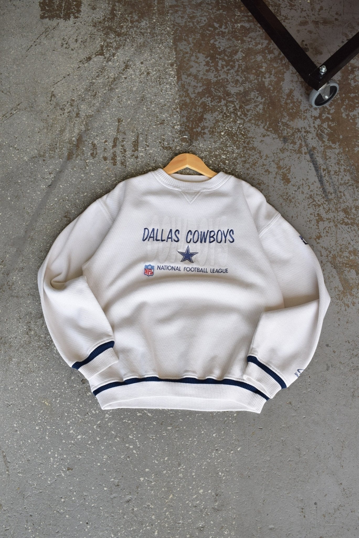 Vintage Pro Line NFL Dallas Cowboys Embroidered Crewneck L