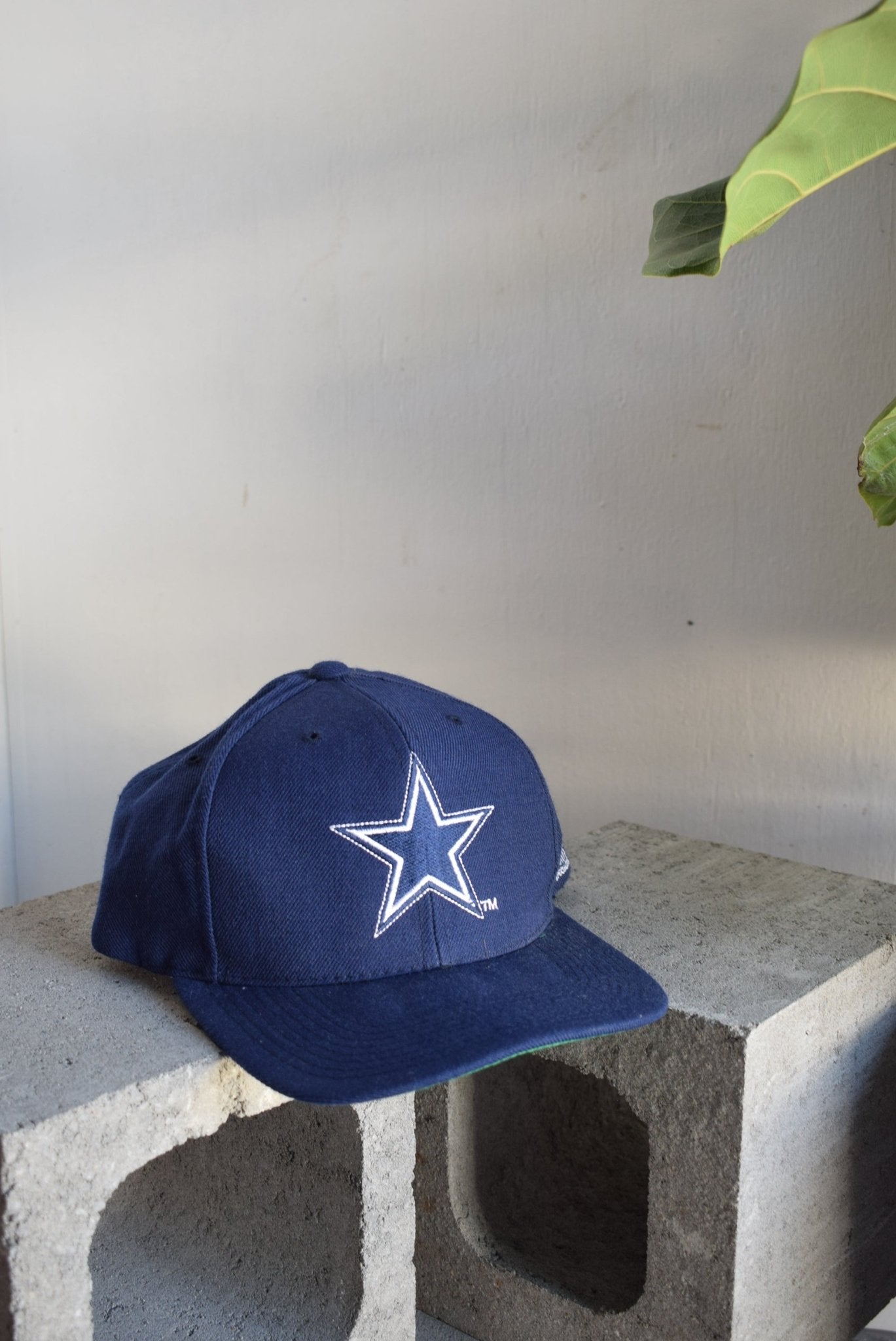 Vintage Pro Line NFL Dallas Cowboys Hat Retrospective Store