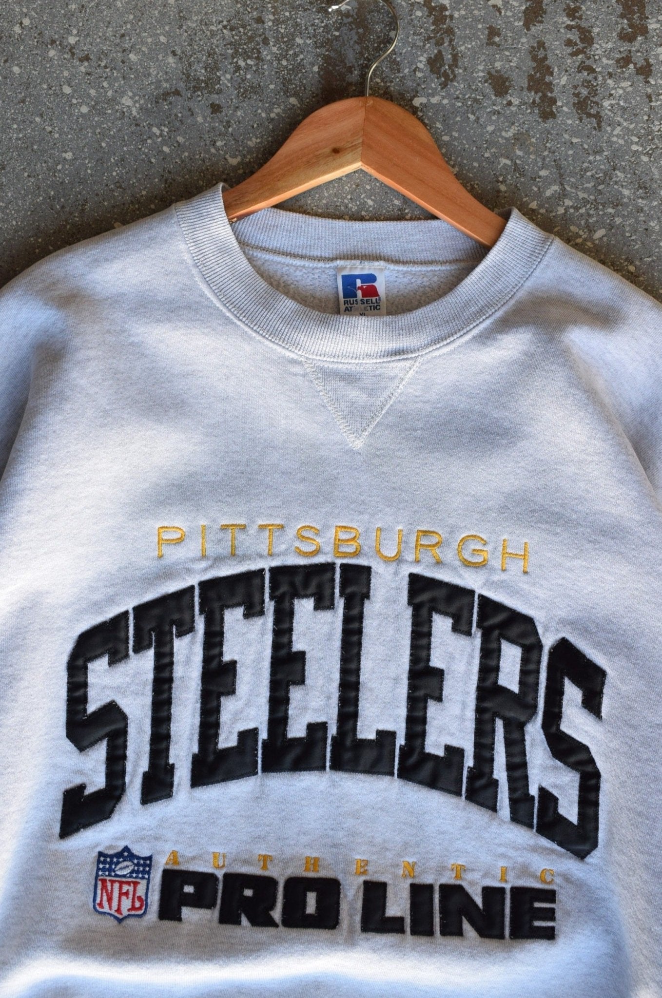 Vintage Pro-Line NFL Pittsburgh Steelers Embroidered Crewneck (L) - Retrospective Store