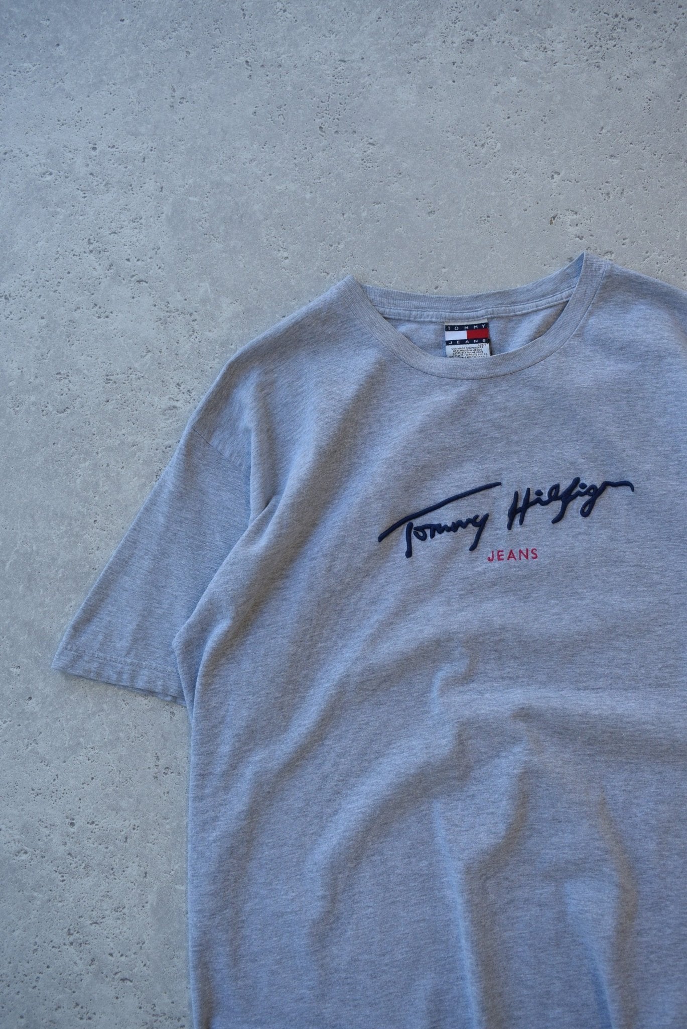Vintage Tommy Hilfiger Jeans Embroidered Tee (XL) - Retrospective Store