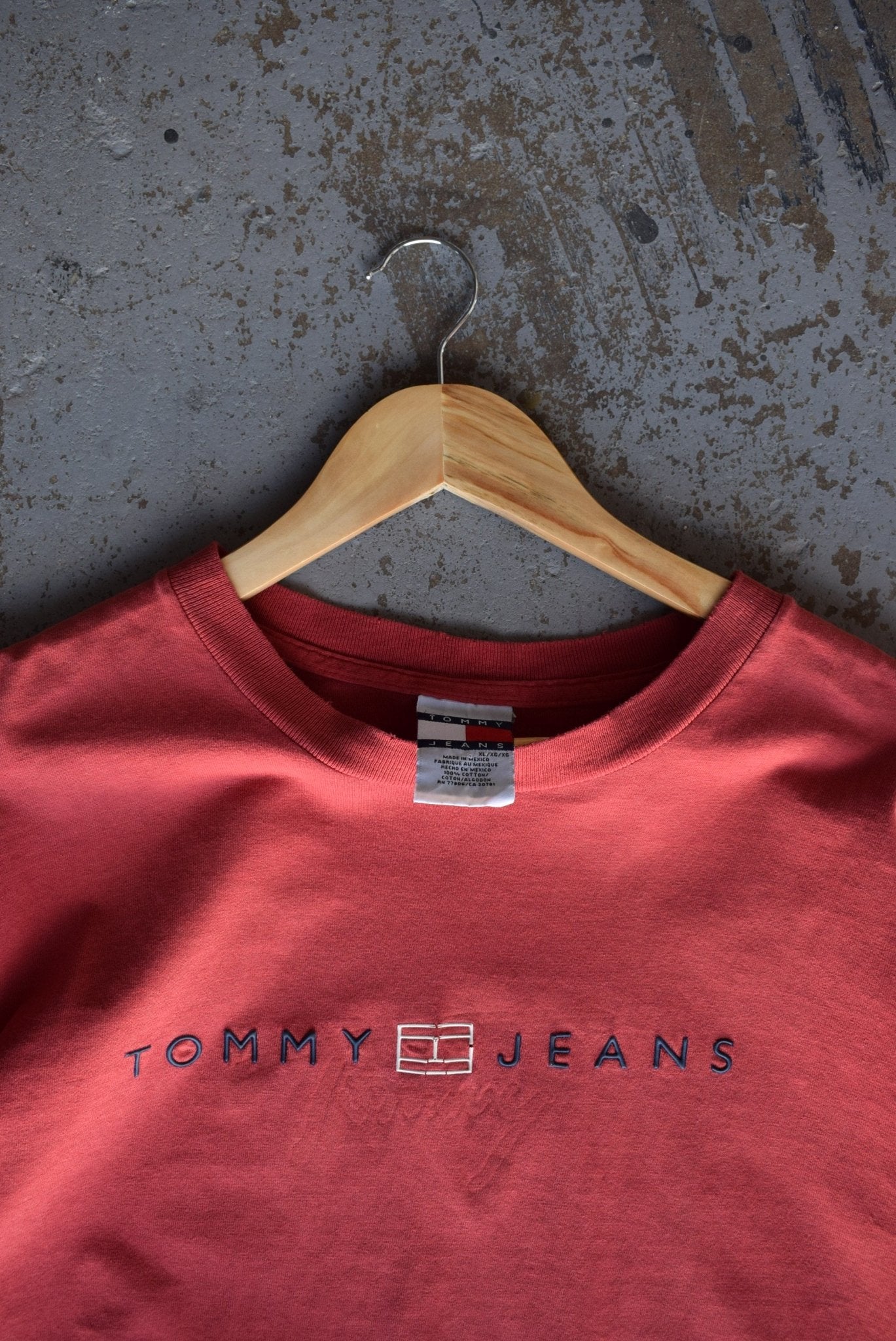 Vintage Tommy Hilfiger Jeans Tee (XL) - Retrospective Store