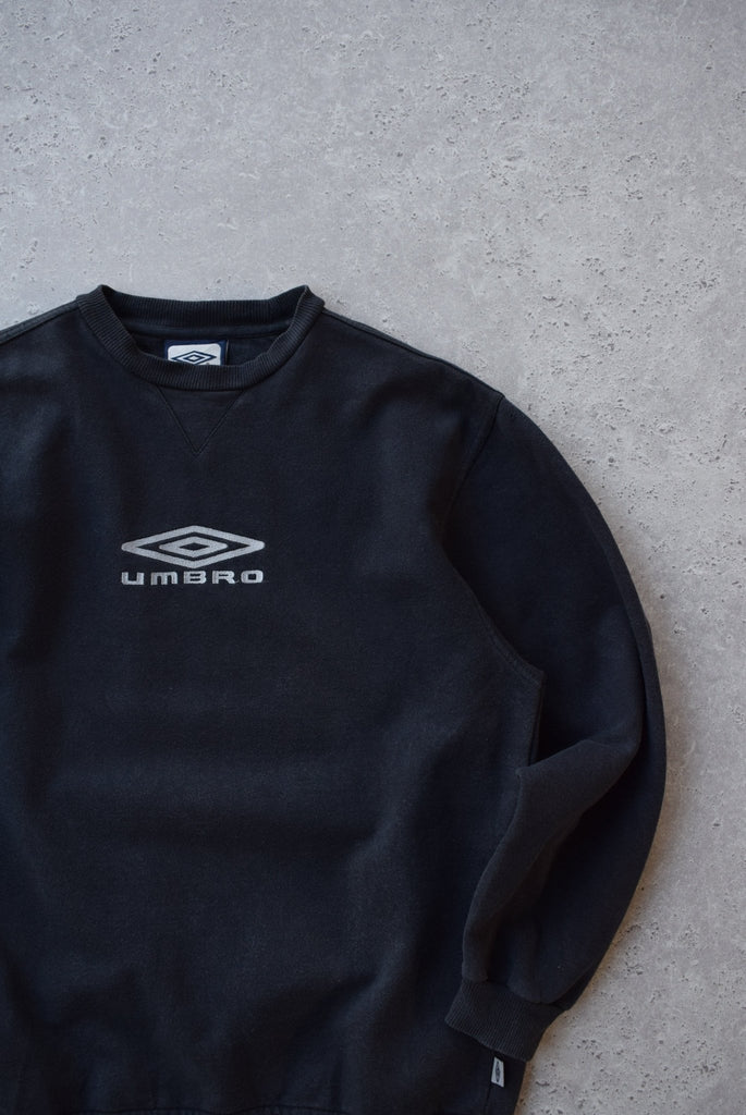 Vintage Umbro Embroidered Spellout Sweater (M) - Retrospective Store